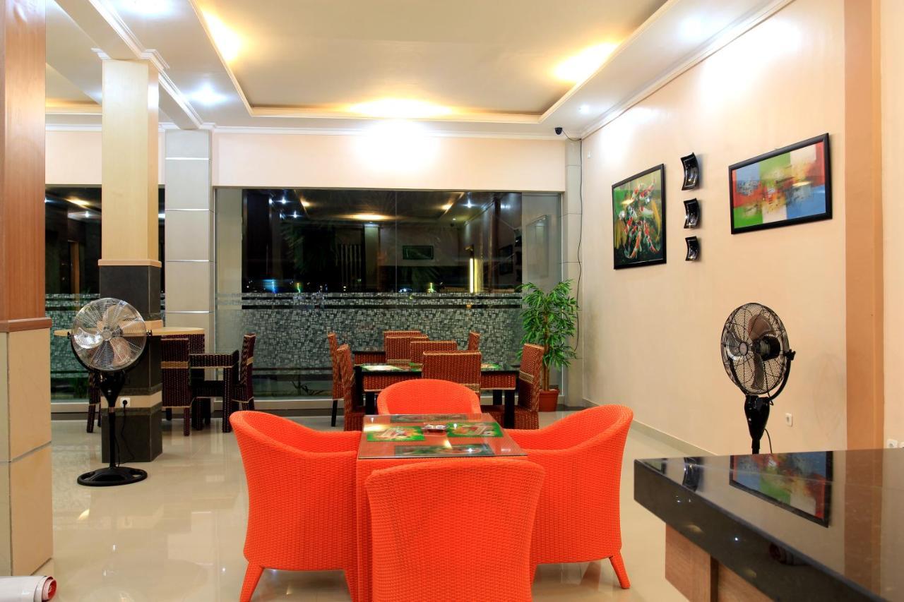 Musdalifah Hotel Sumenep Bagian luar foto