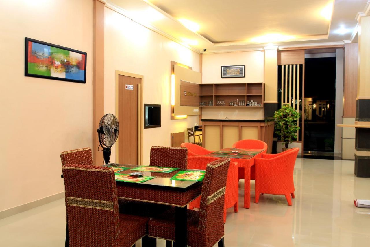 Musdalifah Hotel Sumenep Bagian luar foto